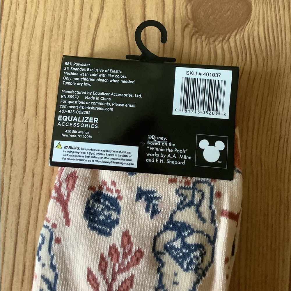 NWT. 2Pairs Popular Crew Socks. Size 9-13 - Picture 5 of 6